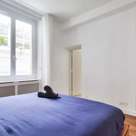 1 Bedroom Quartier Latin Royer Collard