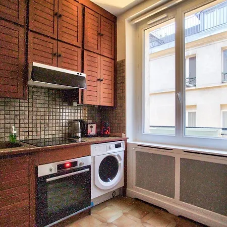 Apartment 1 Bedroom Quartier Latin Royer Collard